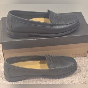G.H Bass & Co. | WeeJuns | EUC |  Black | Genuine Leather | Loafers | Size 8.5M